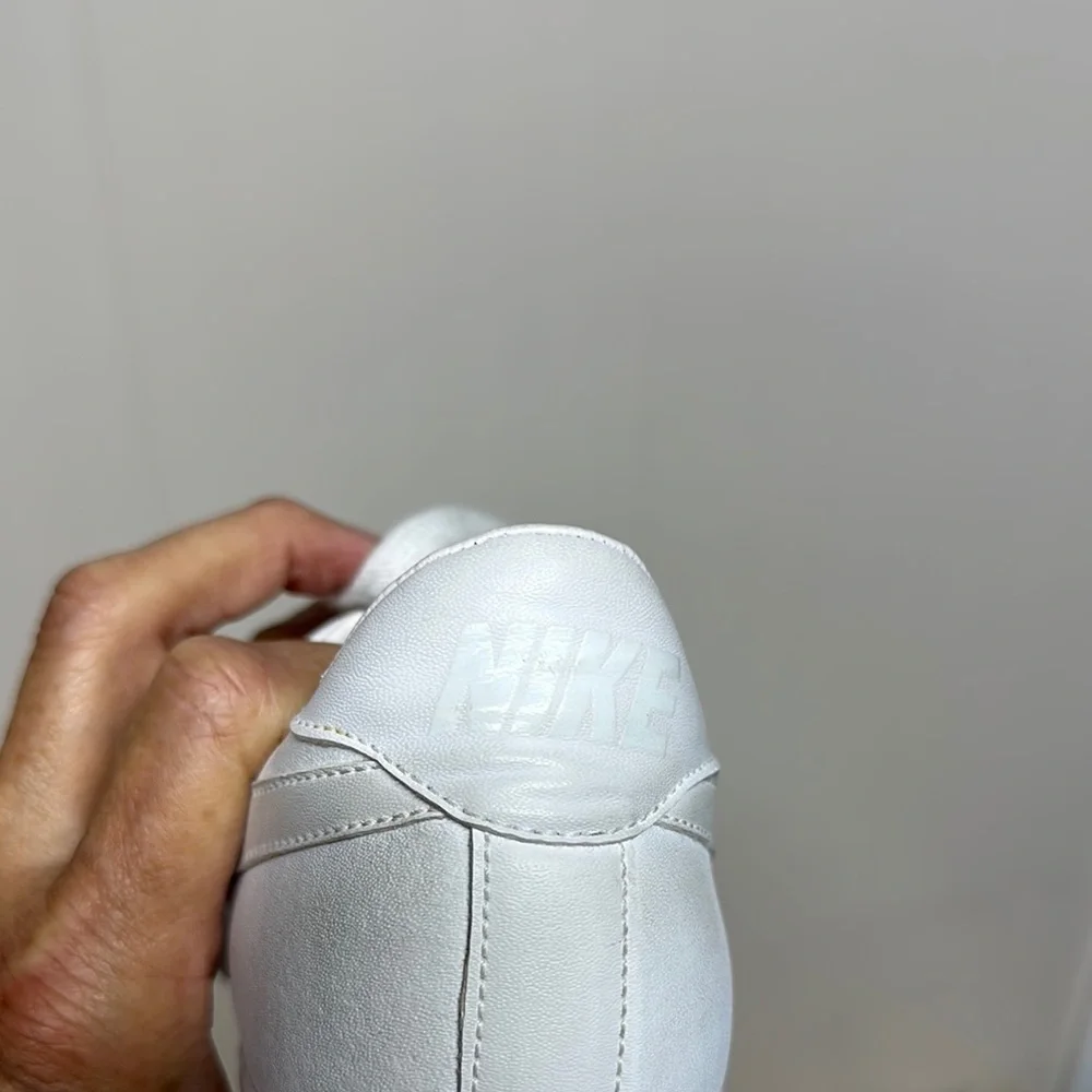 Nike White Athletic Shoes Classic Design - Picture 12 of 15